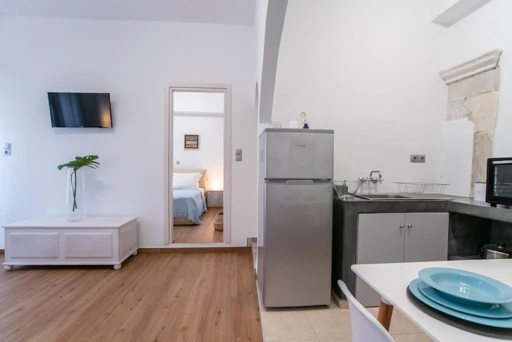 Mary'S Suite Naousa  Bagian luar foto